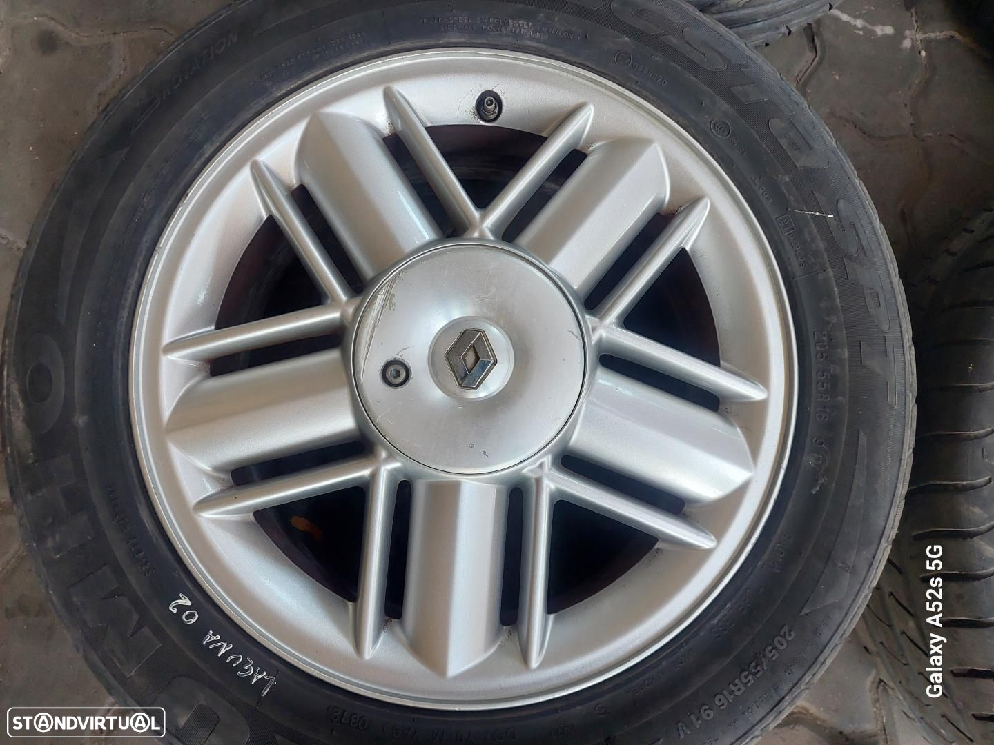 Jantes Renault R16 com pneus 205/55 furação 5x108 - 5