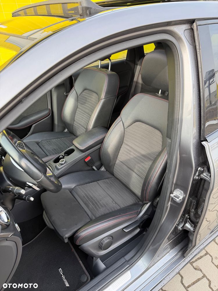 Mercedes-Benz Klasa B 200 (CDI) d 4Matic 7G-DCT AMG Line - 17