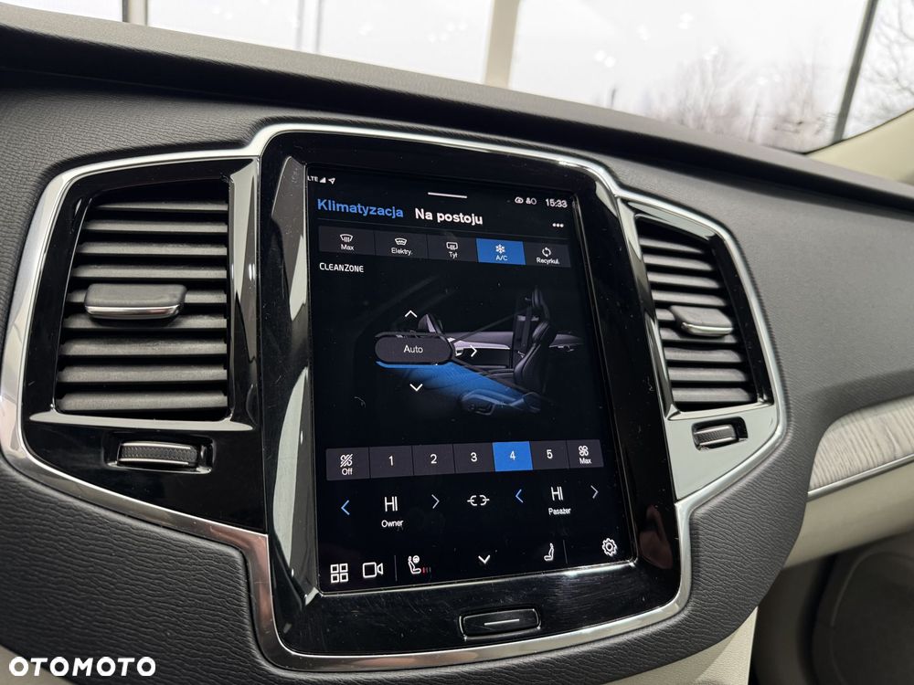 Volvo XC 90 - 32