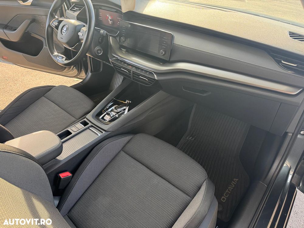 Skoda Octavia 2.0 TDI DSG Style - 8
