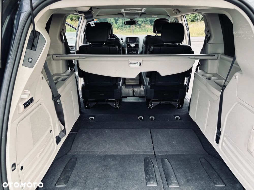 Lancia Voyager 2.8CRD Platinum - 8