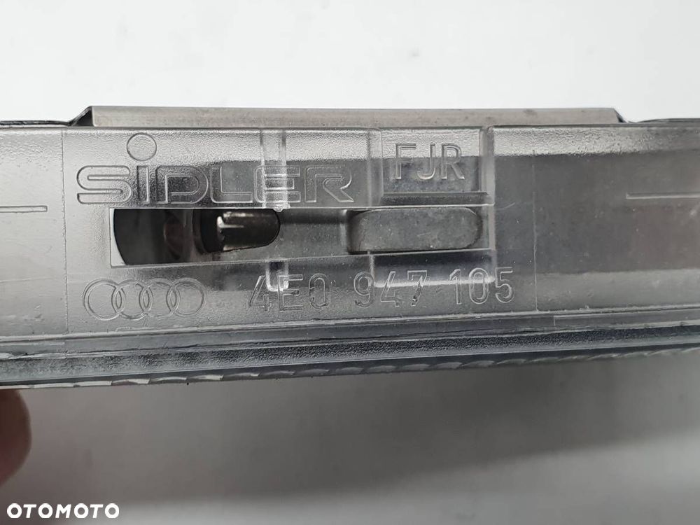 LAMPKA PODSUFITKI KOMPLET AUDI A5 8T COUPE S-LINE 8T0947111A 8T0947135B - 8
