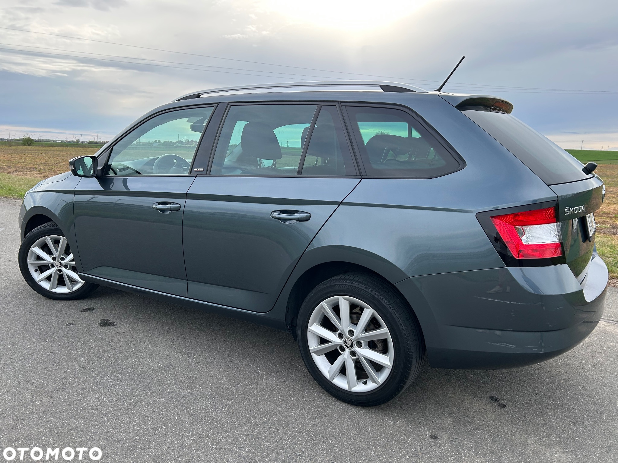 Skoda Fabia 1.2 TSI DSG Joy - 28