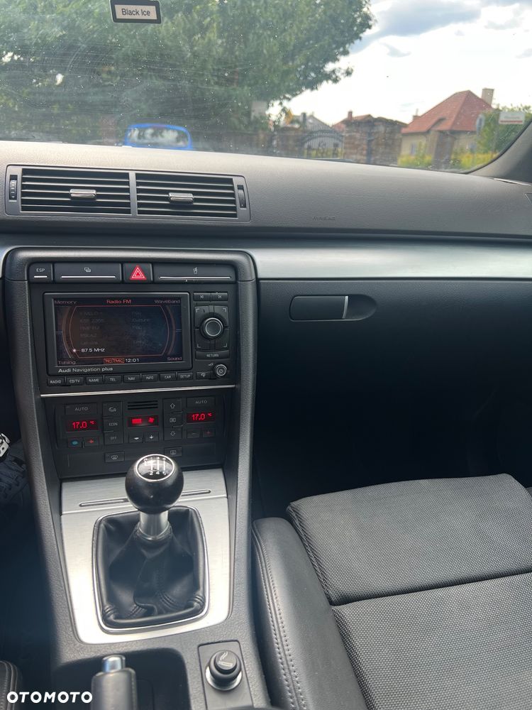 Audi A4 Avant 2.0 TDI DPF - 10