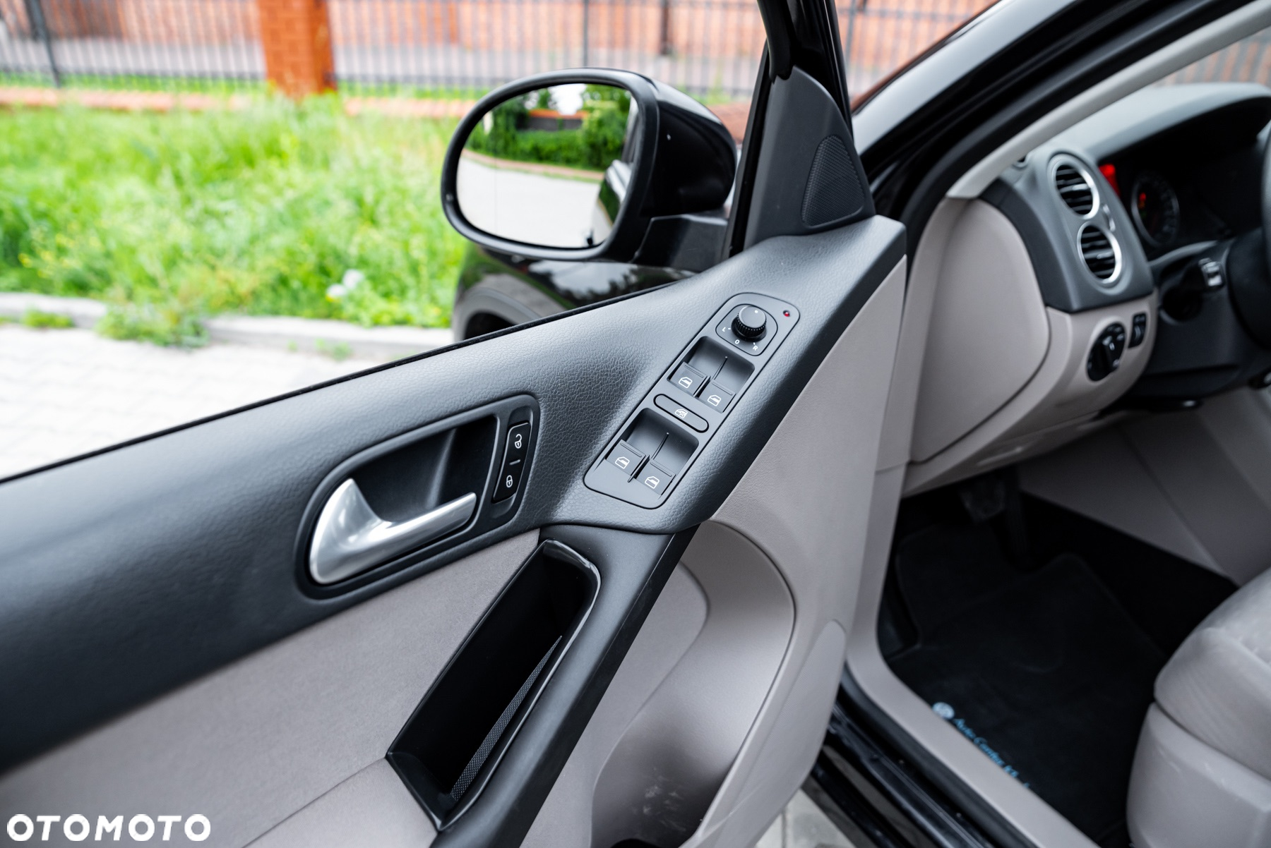 Volkswagen Tiguan - 17