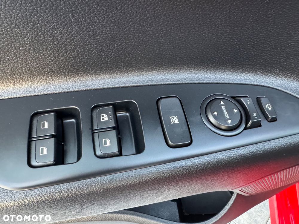 Kia Rio 1.2 Dream Team Edition - 20