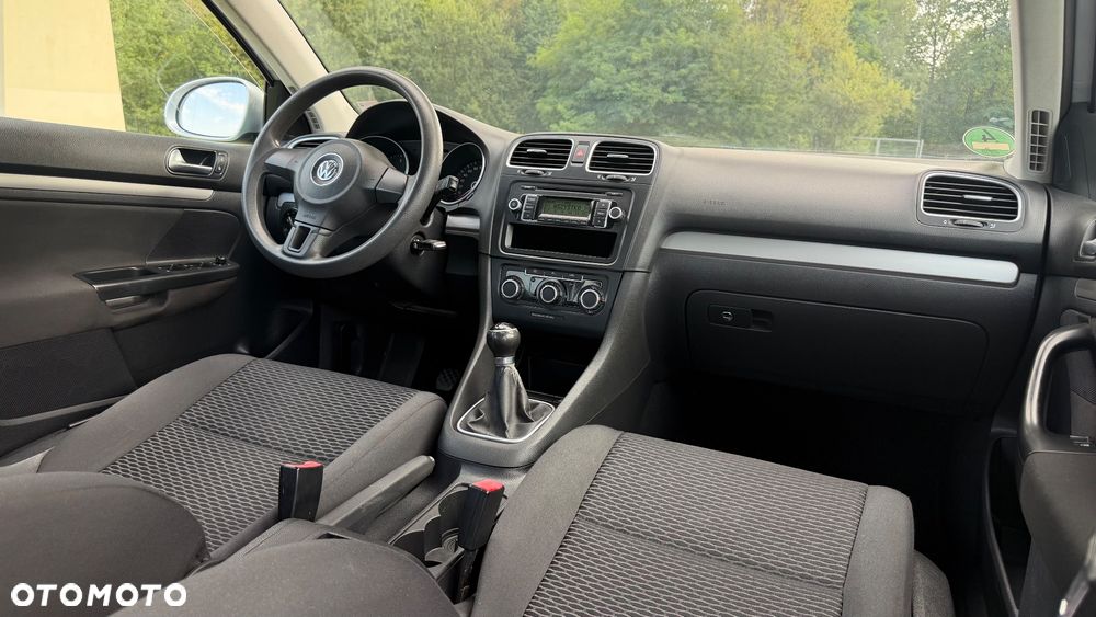 Volkswagen Golf 1.6 TDI DPF Team - 17