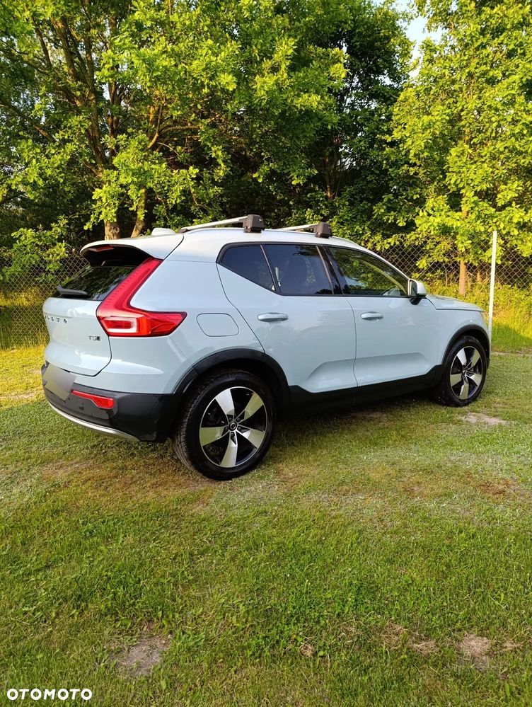 Volvo XC 40 T5 AWD Momentum - 4