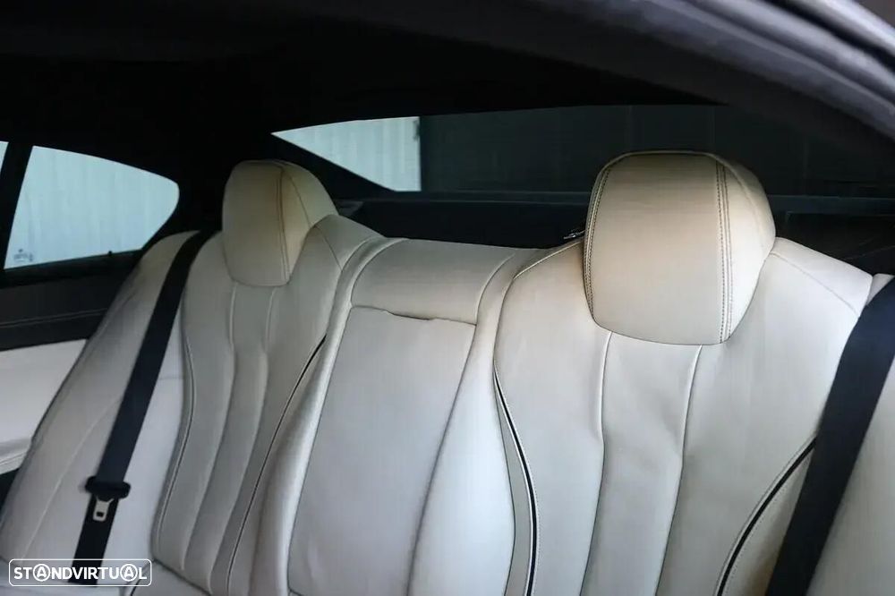 BMW 640 Gran Coupé d Pack M - 38
