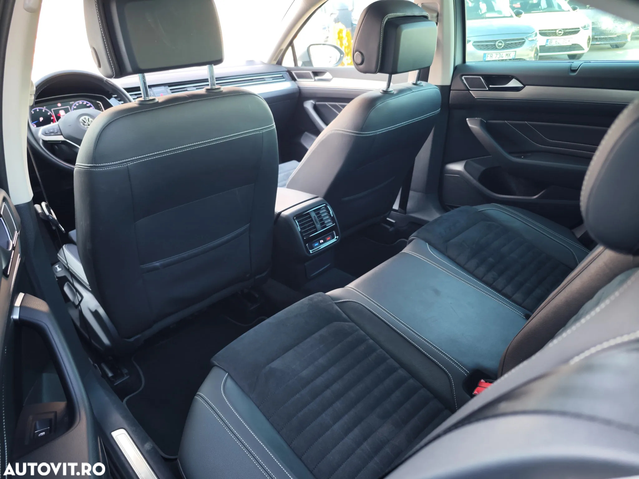 Volkswagen Passat - 26