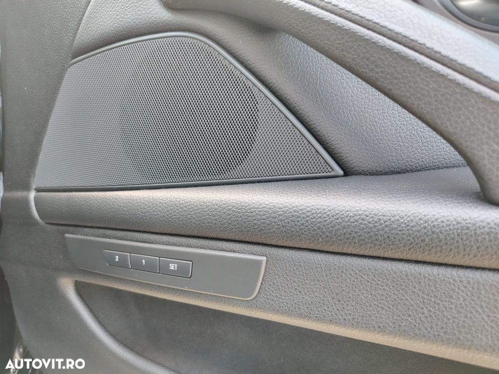 BMW Seria 5 520d xDrive Aut. Luxury Line - 30