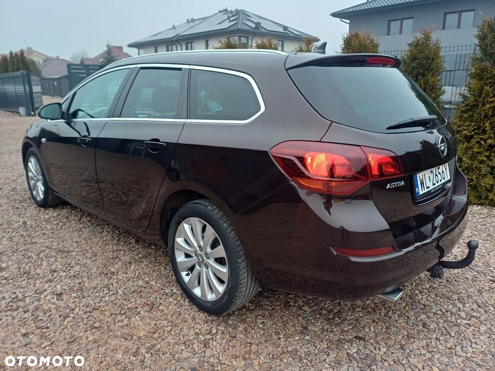 Opel Astra 1.4 Turbo Cosmo - 3