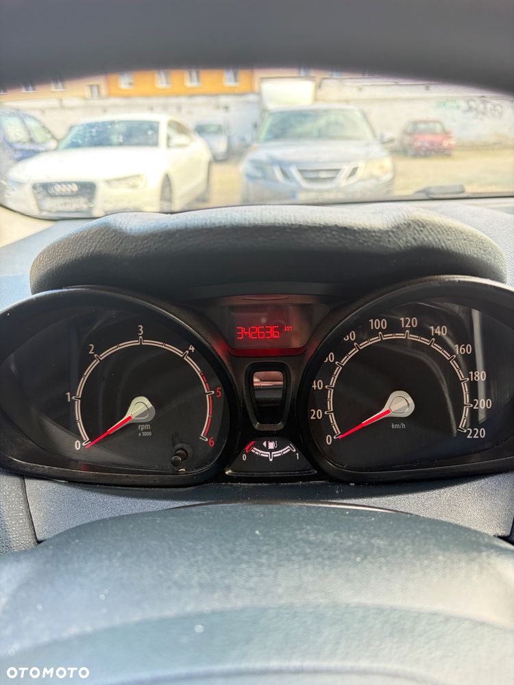 Ford Fiesta - 7