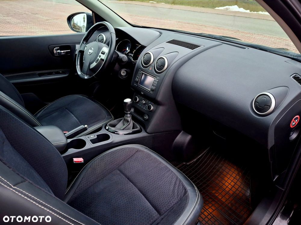 Nissan Qashqai 2.0 360 - 23