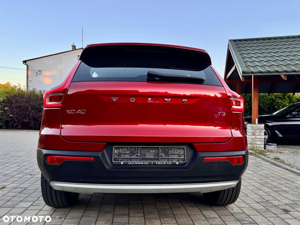 Volvo XC 40 T3 Geartronic Momentum Pro - 8