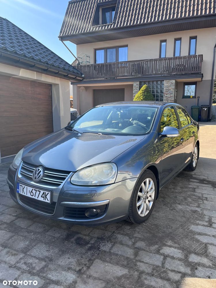 Volkswagen Jetta 1.9 TDI Trendline - 1