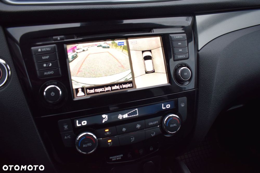 Nissan Qashqai 1.3 DIG-T TEKNA - 8