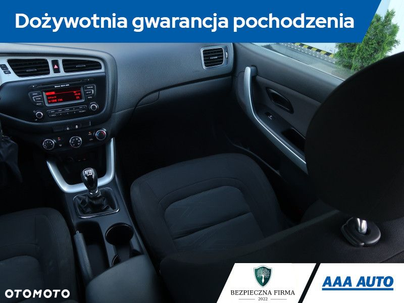Kia Ceed - 9
