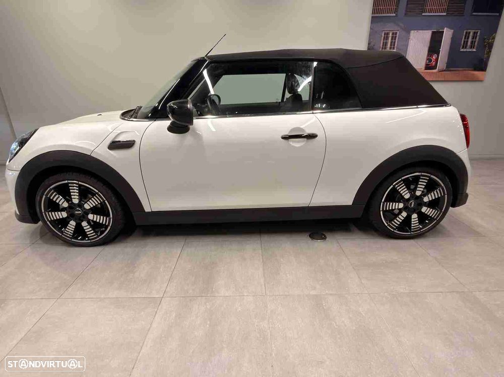 MINI Cabrio Cooper Premium Classic Auto - 2