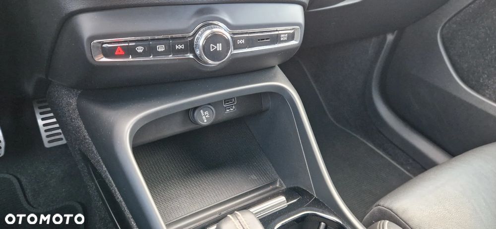 Volvo XC 40 D3 Geartronic R-Design - 20