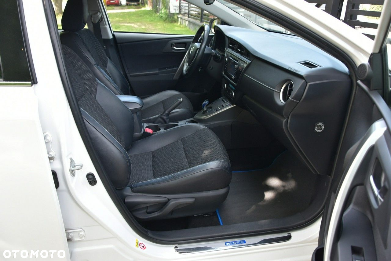 Toyota Auris 1.8 Hybrid Executive - 10