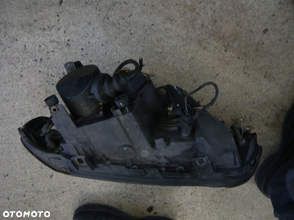 reflektor lampa prawa przód xenon bmw x5 e53 - 2