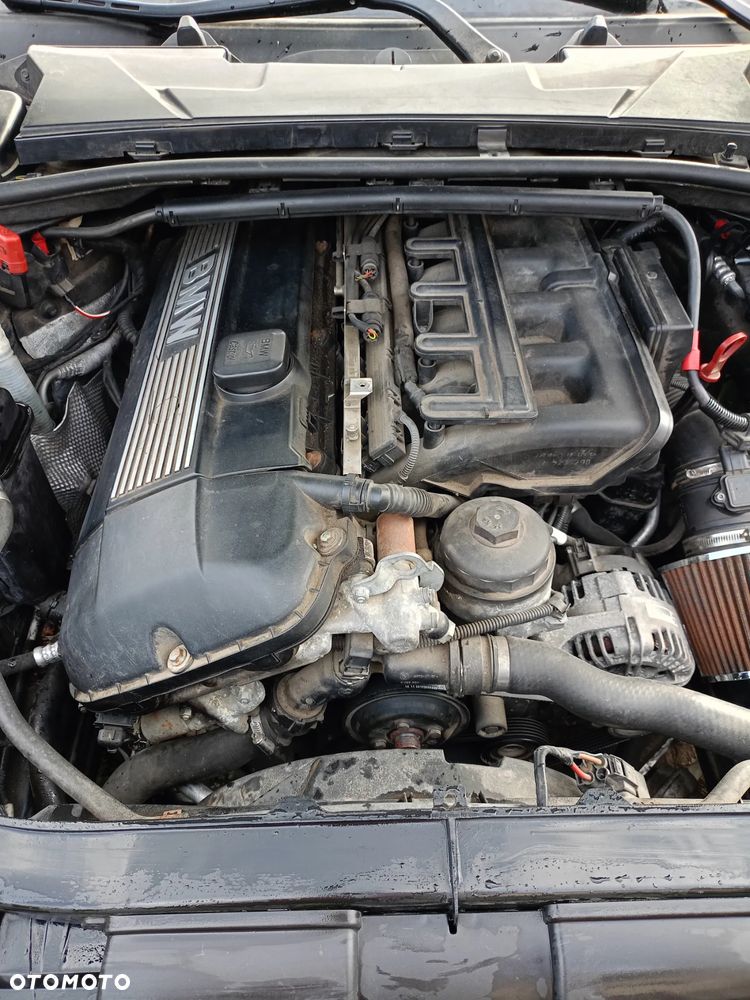 BMW Seria 3 318i - 15