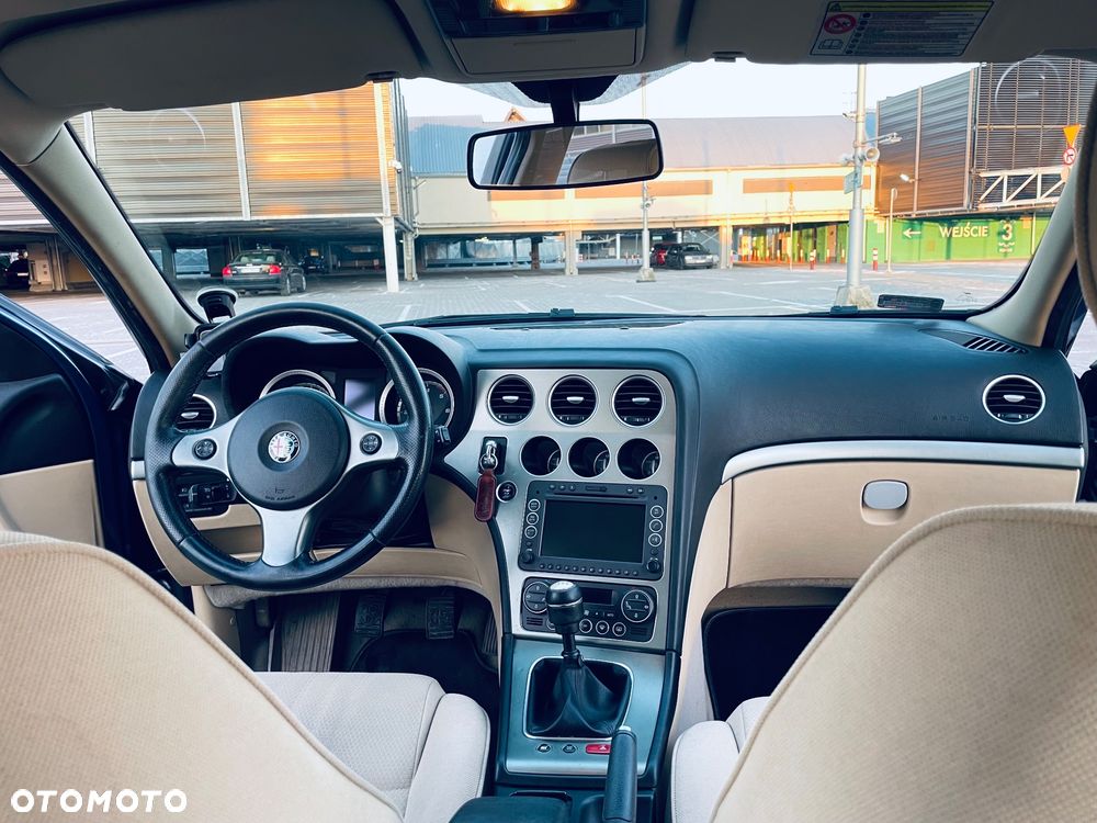 Alfa Romeo 159 - 2