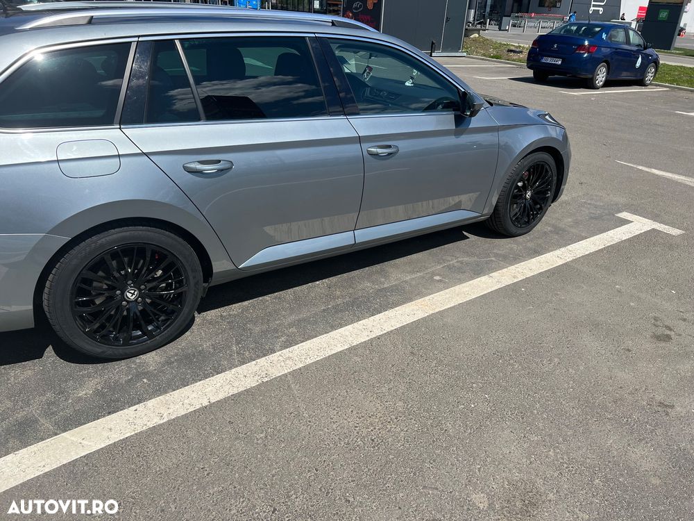 Skoda Superb 2.0 TDI DSG 4X4 Style - 40