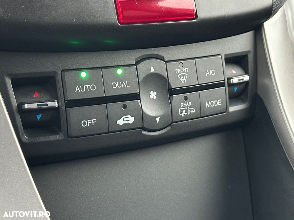 Honda Accord 2.0 Elegance Advantage - 34