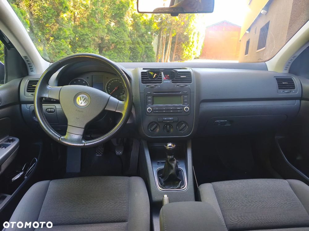 Volkswagen Golf 1.6 Tour - 12