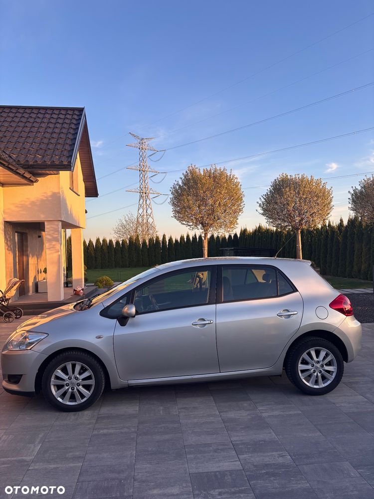 Toyota Auris 1.4 D-4D Premium MM - 8