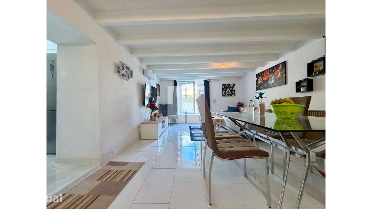 Moradia T2 Renovada - Grande imagem: 3/26
