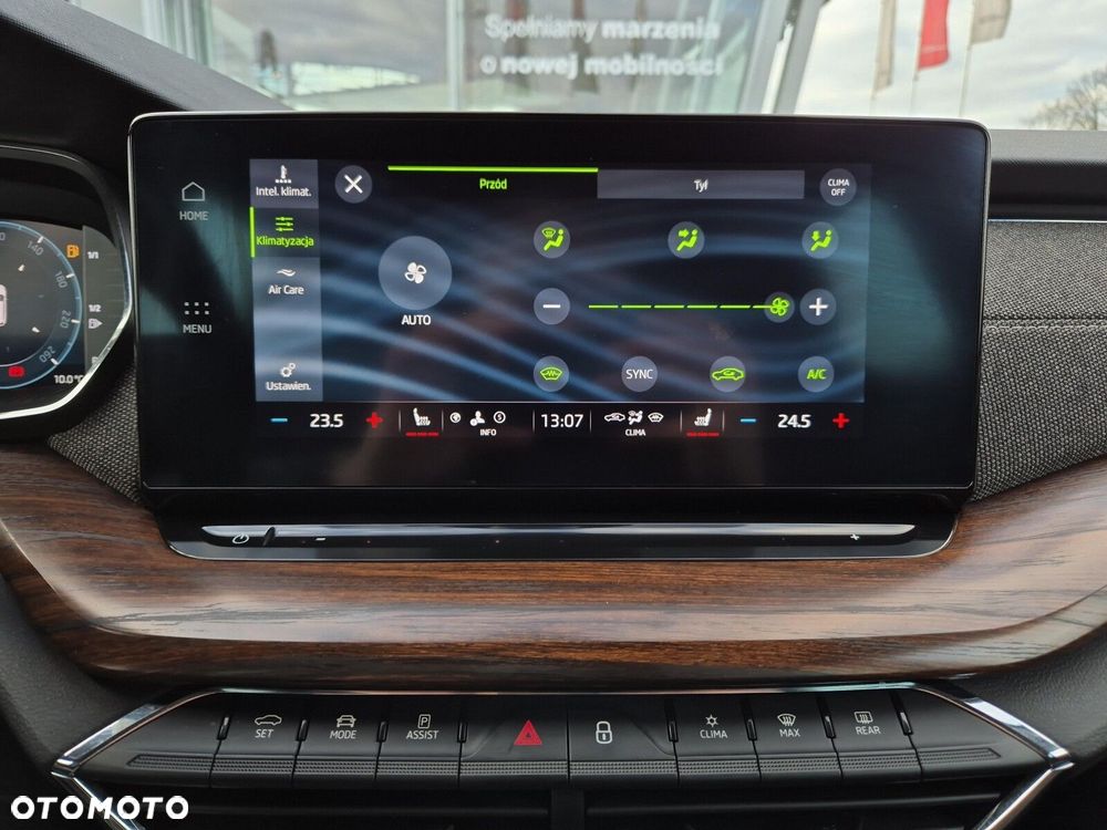 Skoda Octavia 2.0 TDI 4x4 Scout DSG - 23