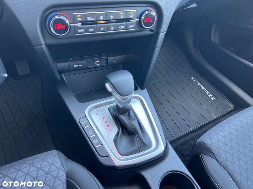 Kia XCeed - 20