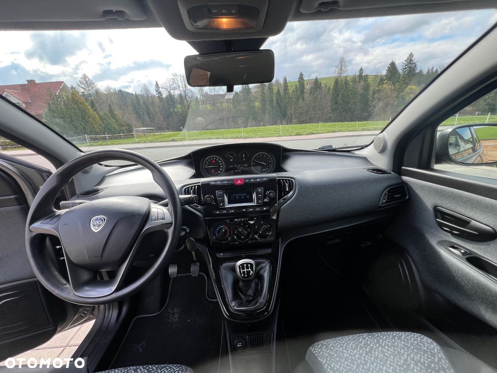 Lancia Ypsilon 1.2 8V Gold S&S EU6 - 11