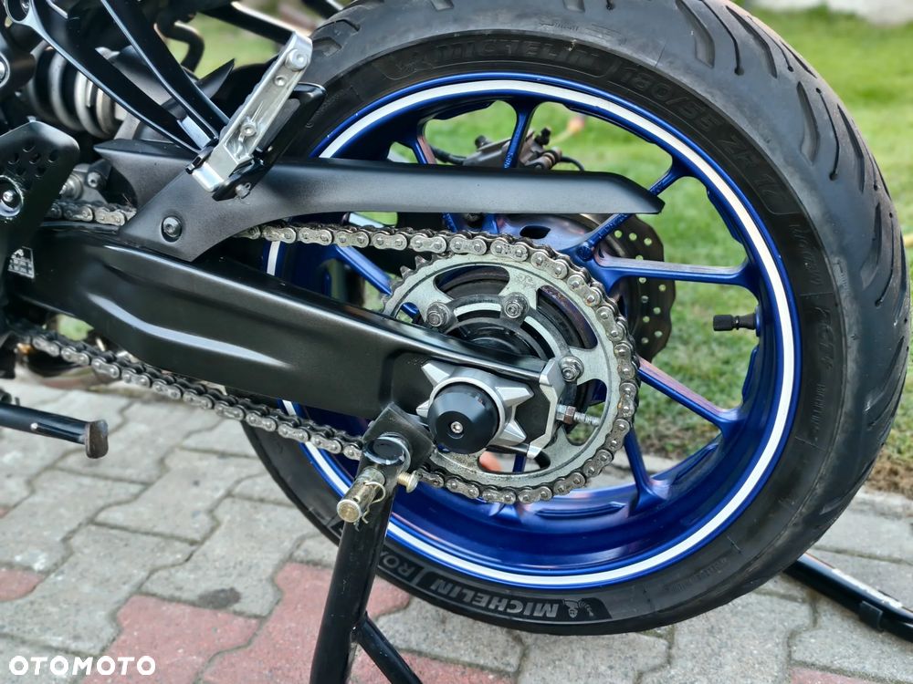 Yamaha MT - 24