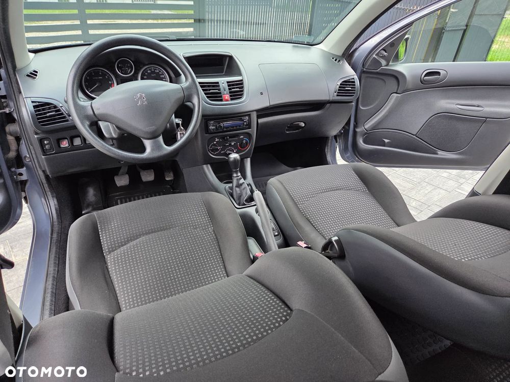 Peugeot 206 plus 1.1 Presence - 32
