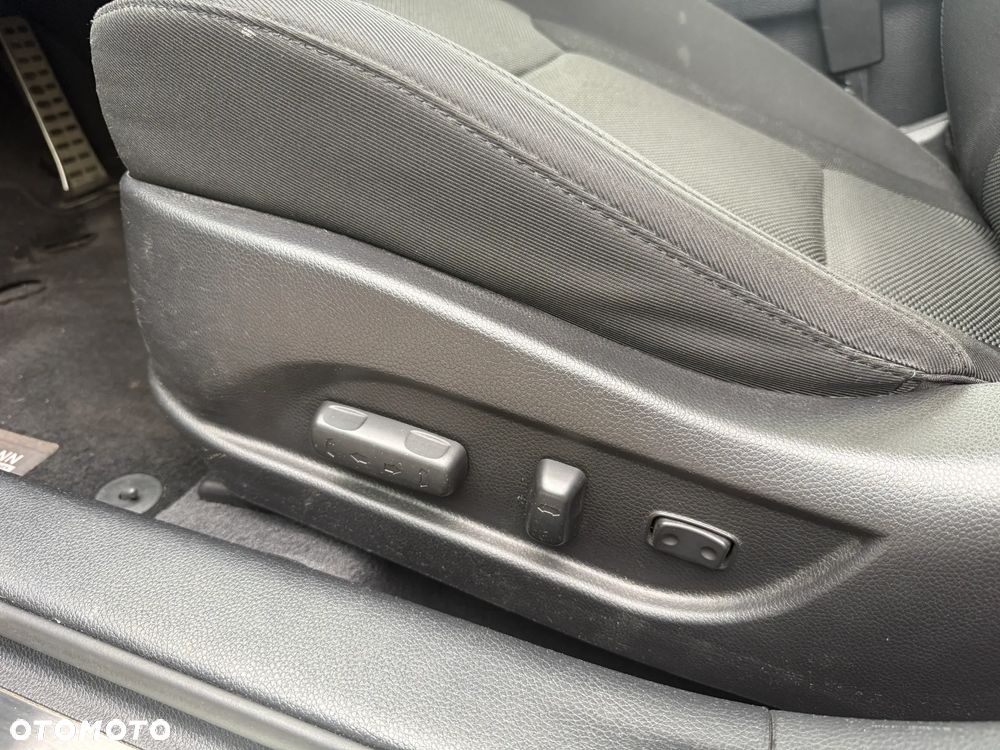 Hyundai i40 Kombi blue 1.7 CRDi Style - 13