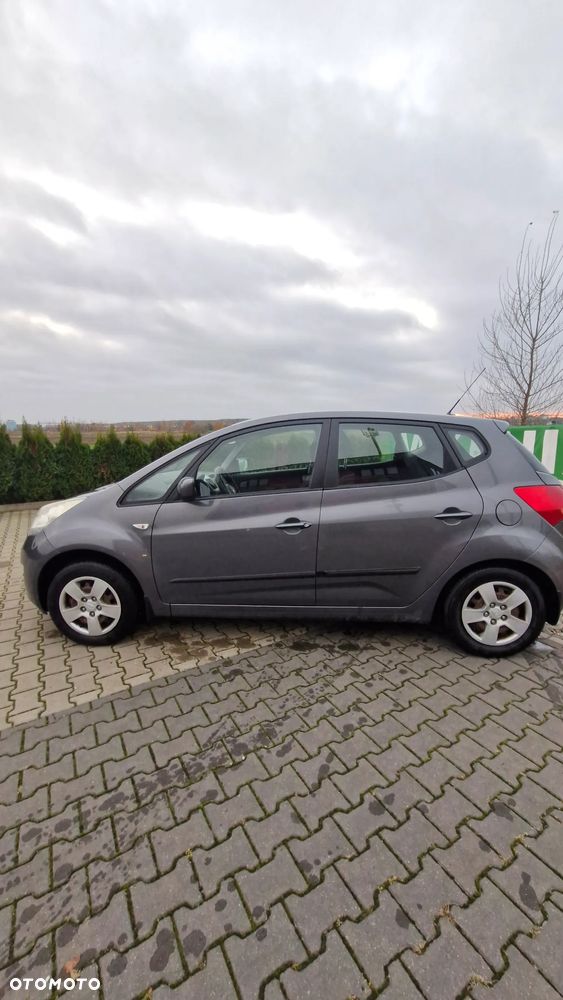 Kia Venga - 9