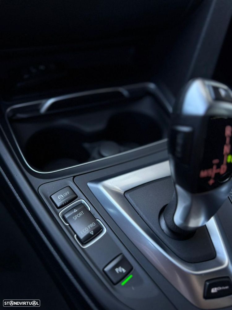 BMW 330 - 26