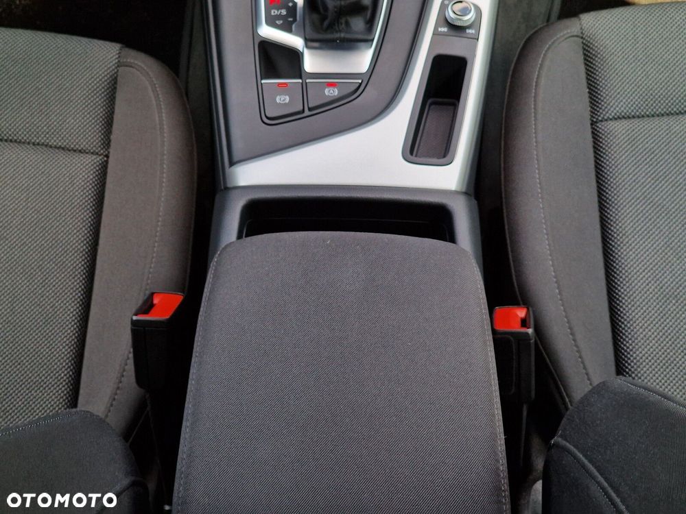 Audi A4 Limousine - 19