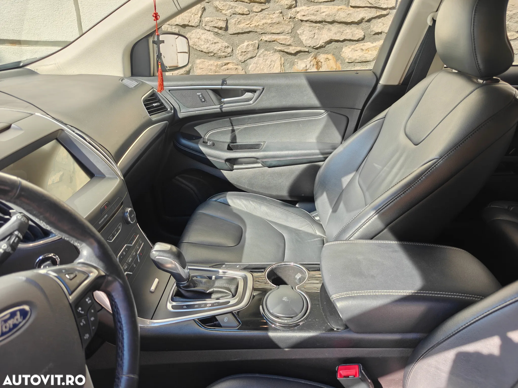 Ford Edge 2.0 TDCi Powershift Titanium - 8