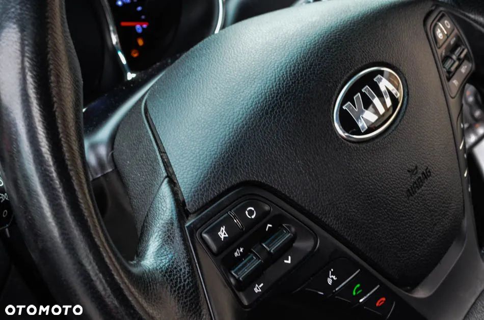 Kia Ceed 1.6 CRDi 128 Fifa World Cup Edition - 27