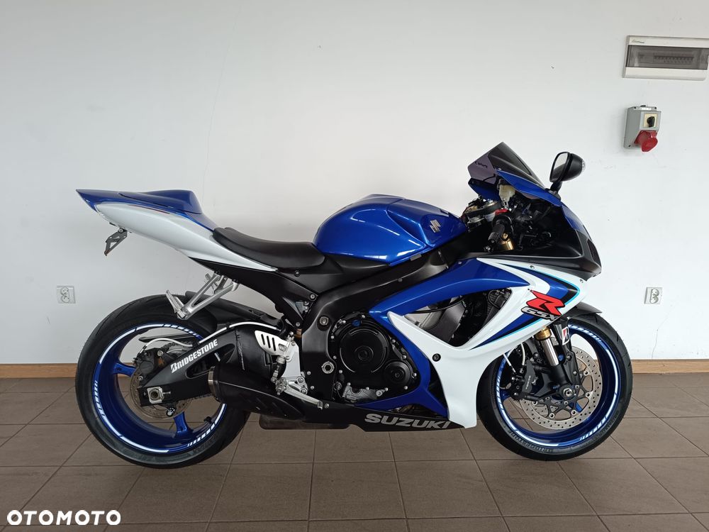 Suzuki GSX-R - 4