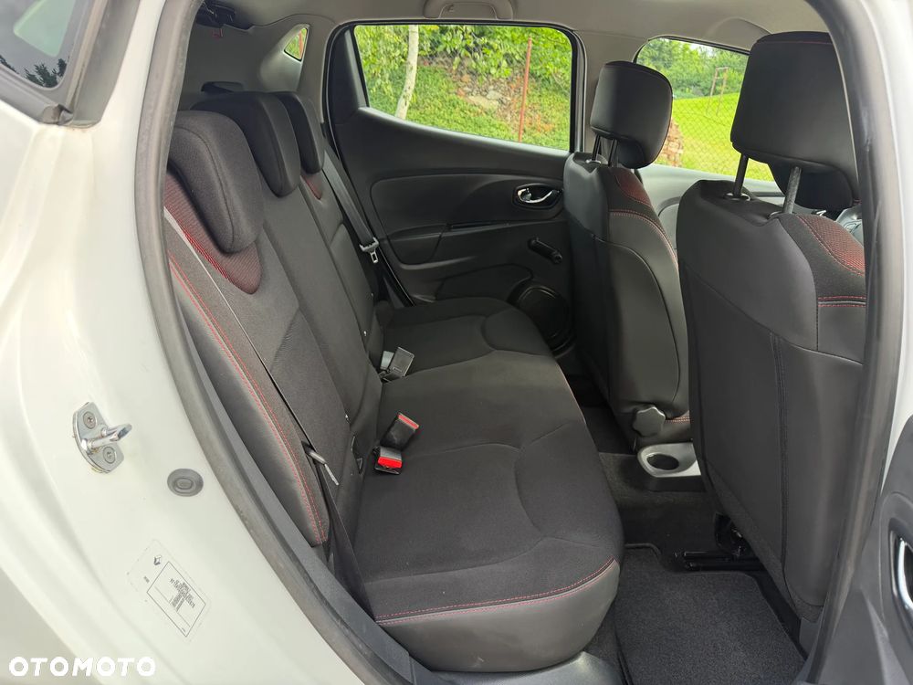 Renault Clio 1.2 16V 75 Life - 31