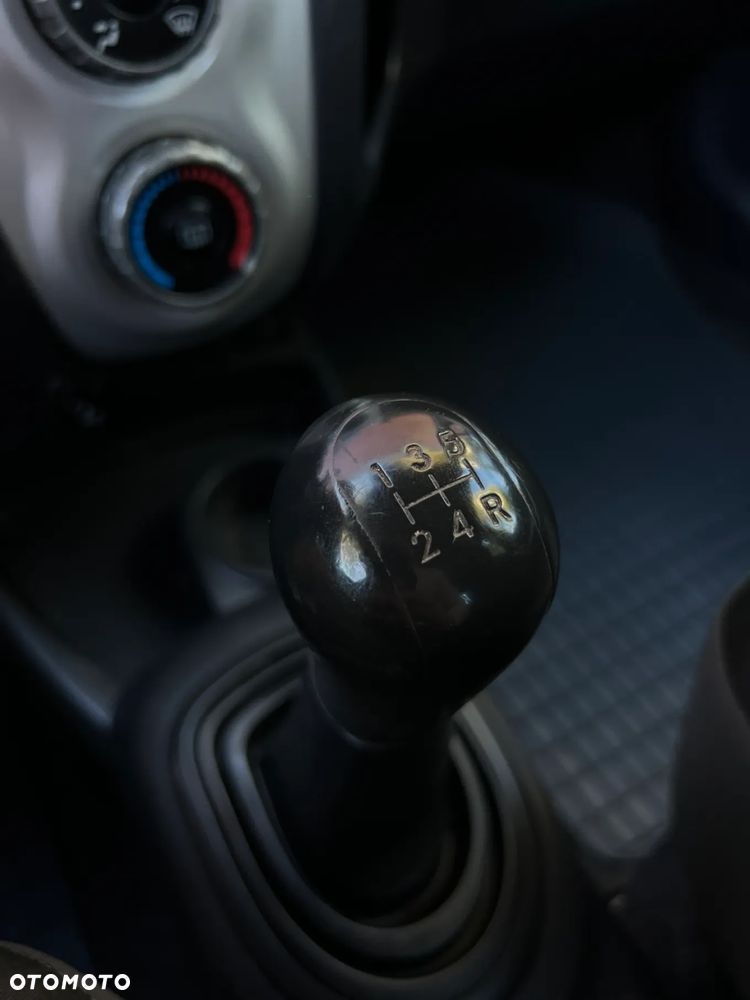 Toyota Yaris - 23