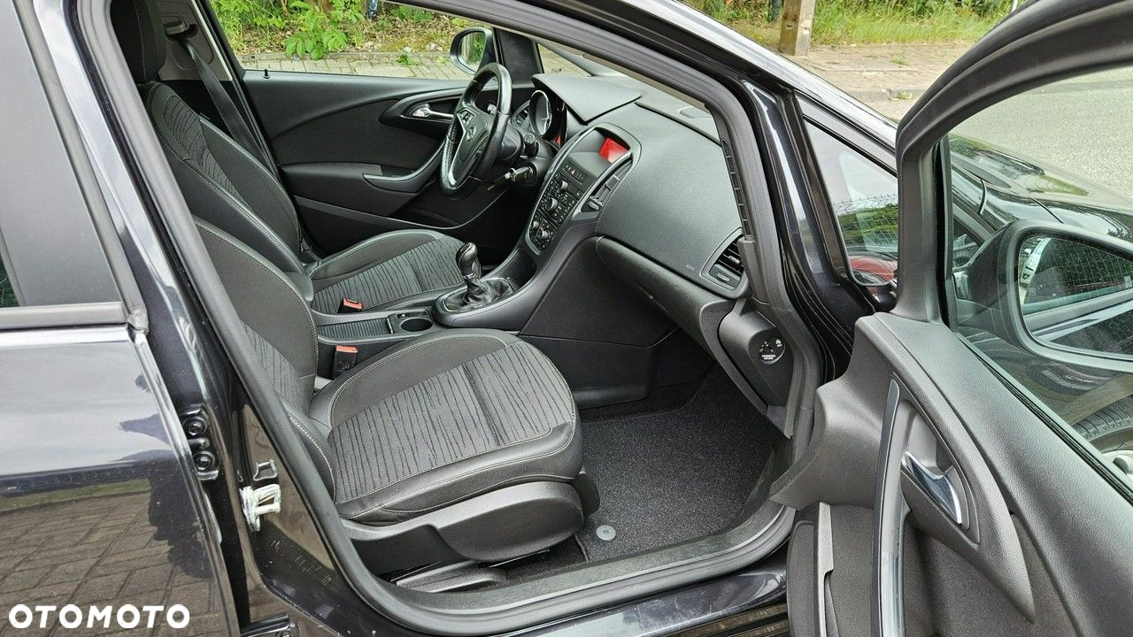 Opel Astra 1.4 Turbo Selection - 23