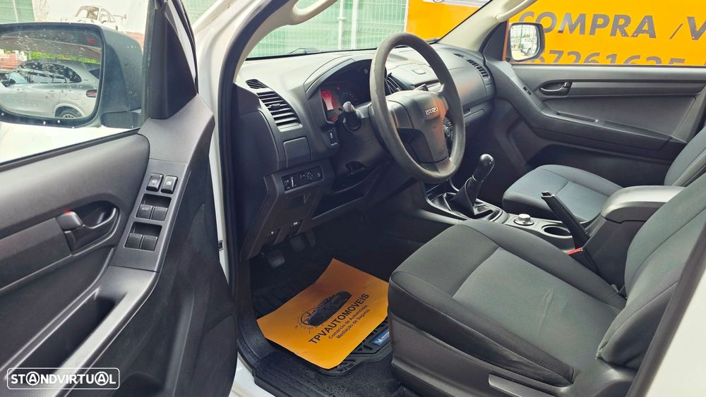 Isuzu D-Max - 8
