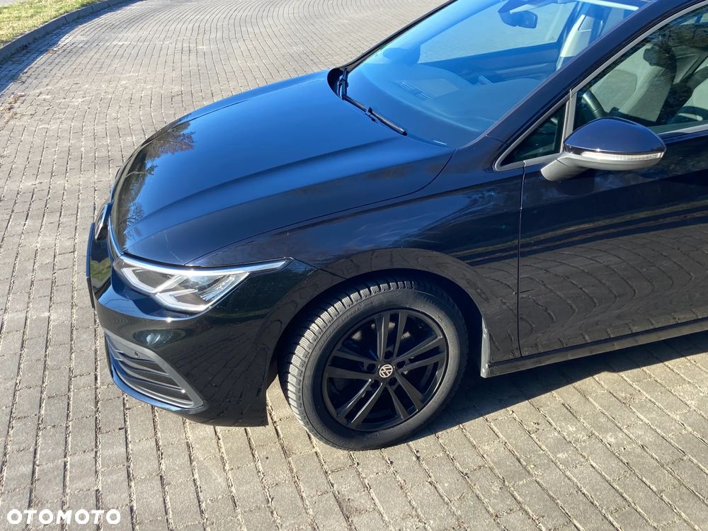 Volkswagen Golf 1.5 eTSI OPF DSG Style - 4